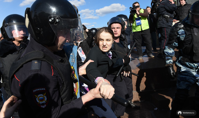 У Росії відбулися масові мітинги проти влади У Росії відбулися масові мітинги проти влади