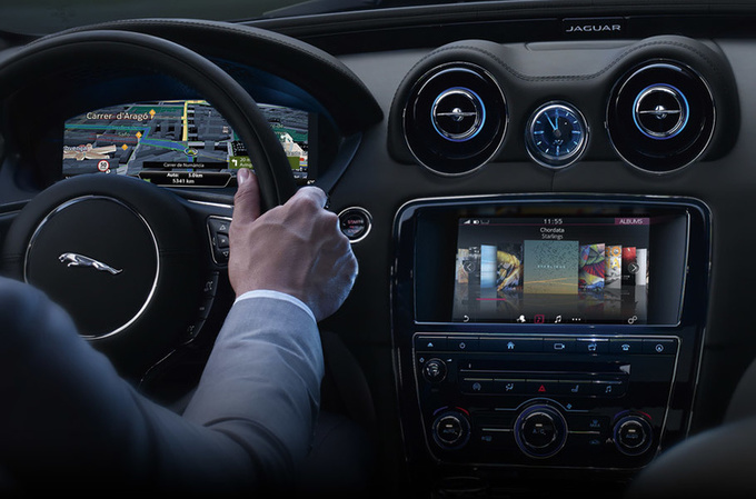 «Він не швидко їздить – він низько літає»: Jaguar показав свій супершвидкий флагманський автомобіль XJR575 «Він не швидко їздить – він низько літає»: Jaguar показав свій супершвидкий флагманський автомобіль XJR575