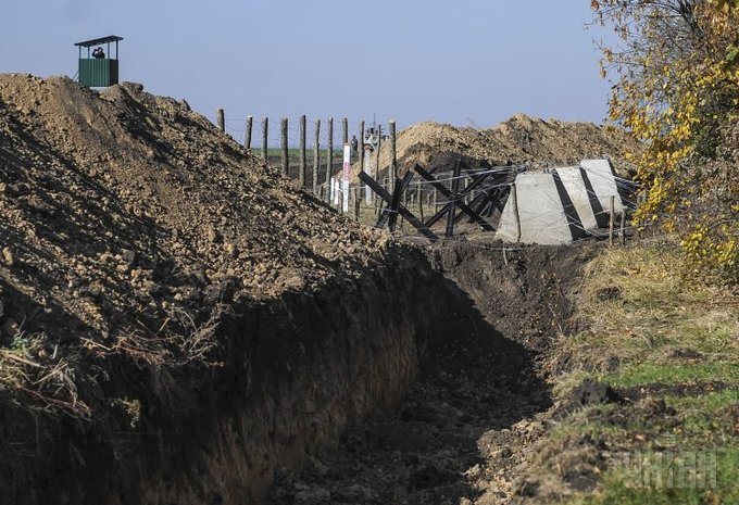 У Держприкордонслужбі розповіли про проблеми проекту “Стіна” У Держприкордонслужбі розповіли про проблеми проекту “Стіна”