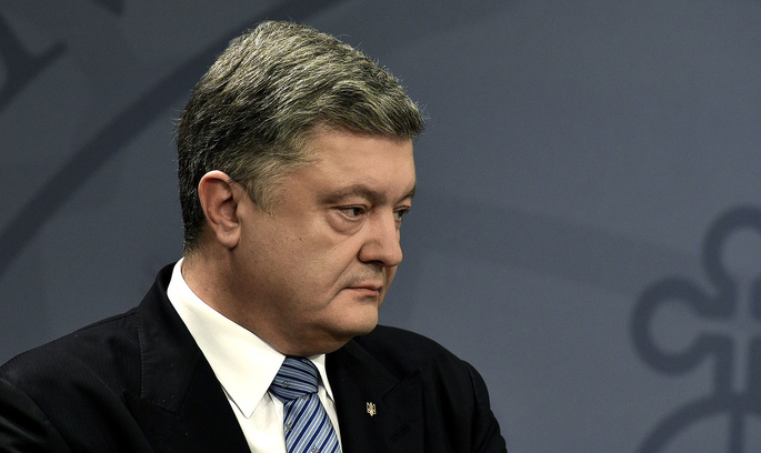 Петро Порошенко, президент України Колода з трьох карт: як Петро Порошенко виходитиме з кадрового «глухого кута»