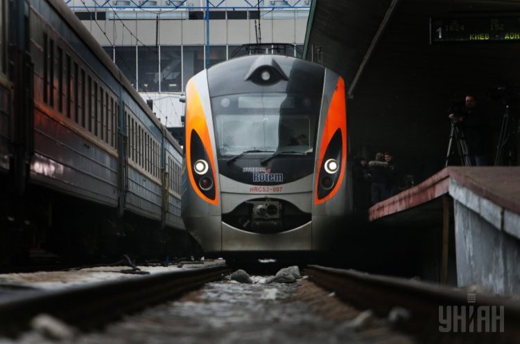 Фото УНІАН Інтерсіті б’ють рекорди по кількості пасажирів