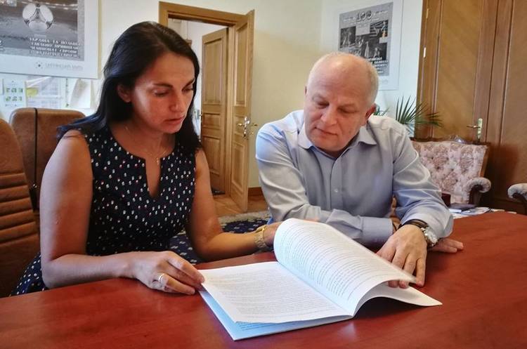 Литва добиватиметься щоб ЄС виплачував Україні 5 млрд євро щороку